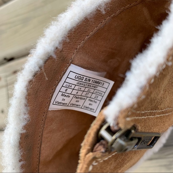 UGG Catica Boots - Picture 7 of 8